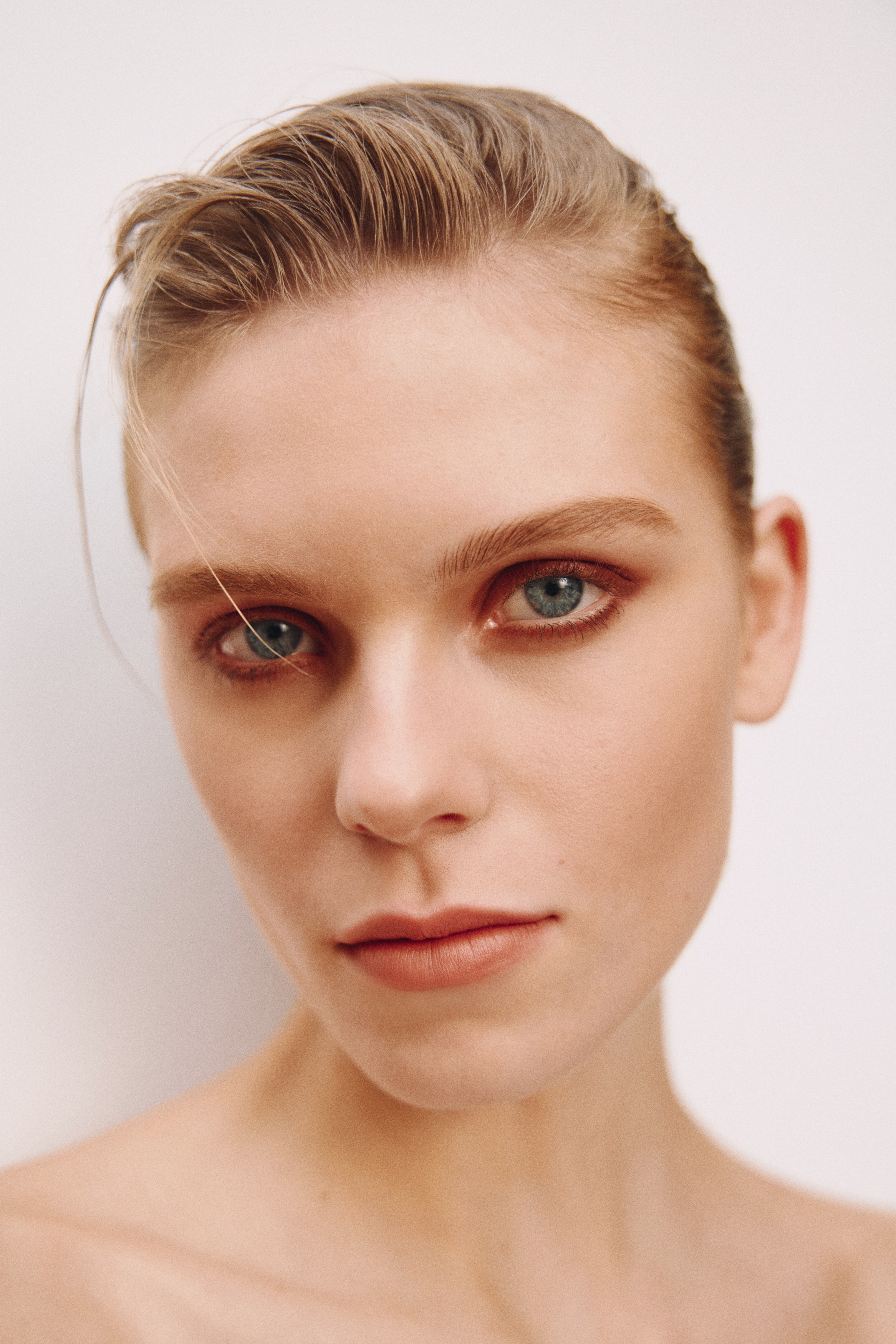 Crayon ombre à paupières Make It Easy - Copper Heart/Brume lilas/Mood Lighting/Coffee Craving/The Silver Lining/Totally Taupe/Restless Nights/Royal Secrets/Orchid Affair/Rose étincelant/Mardi Grass