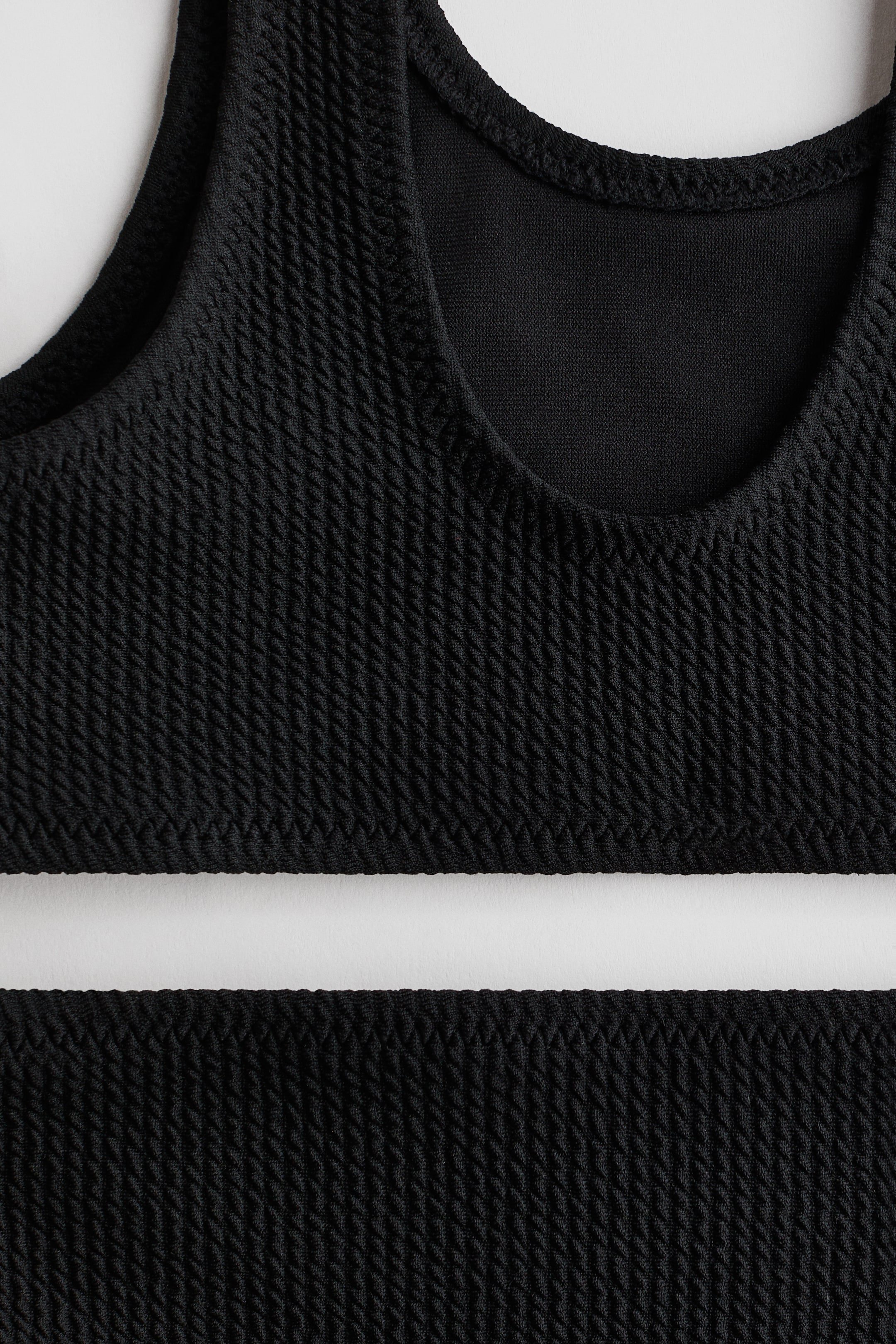 Ver imagem maior: Biquíni com textura - Preto - CRIANÇA | H&M PT 2