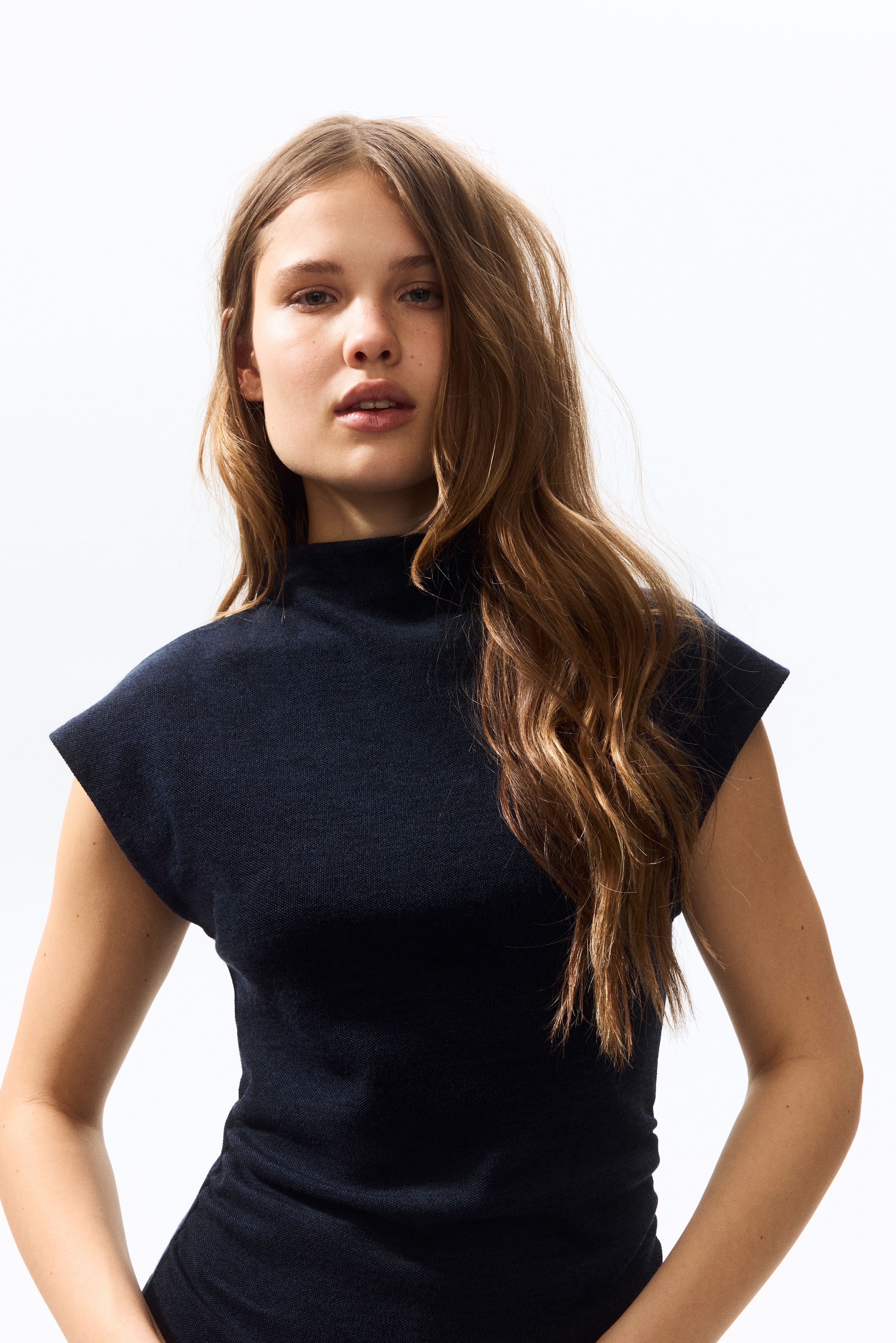 Polurolka od žerseja - Mornarsko plava/Smeđi lapor/Bež