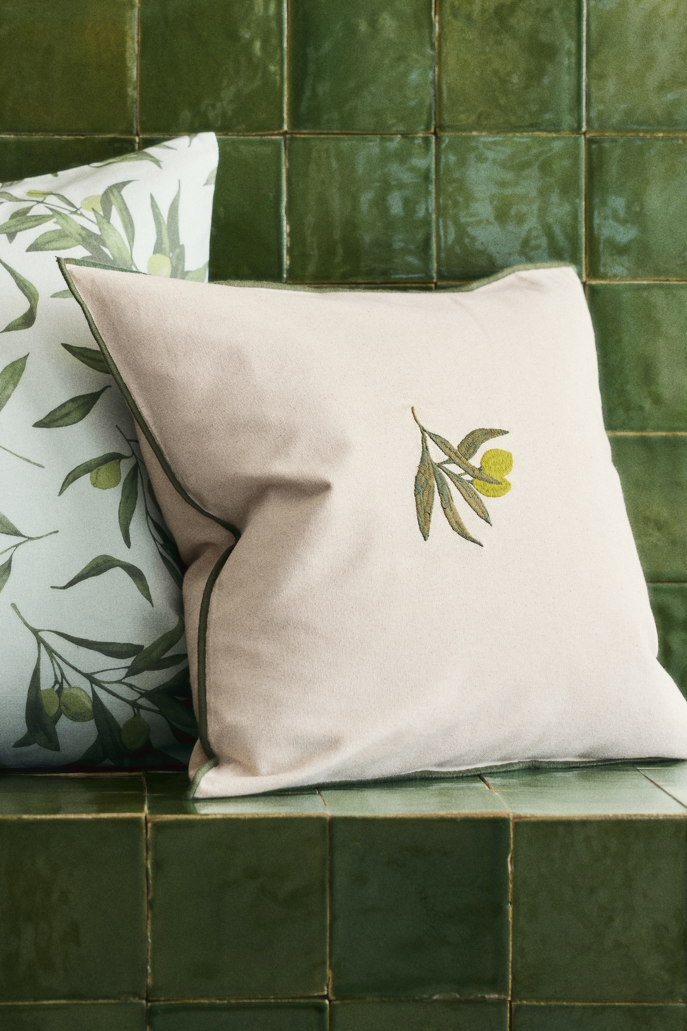 Embroidered-Motif Cotton Cushion Cover - Light beige/olives/Light beige/orange/Light beige/lemons