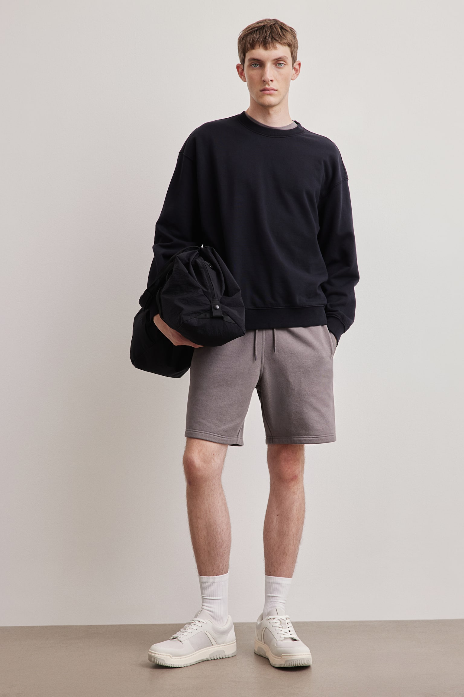 Regular Fit Sweatshorts - Dark greige/Light beige/Black - 1