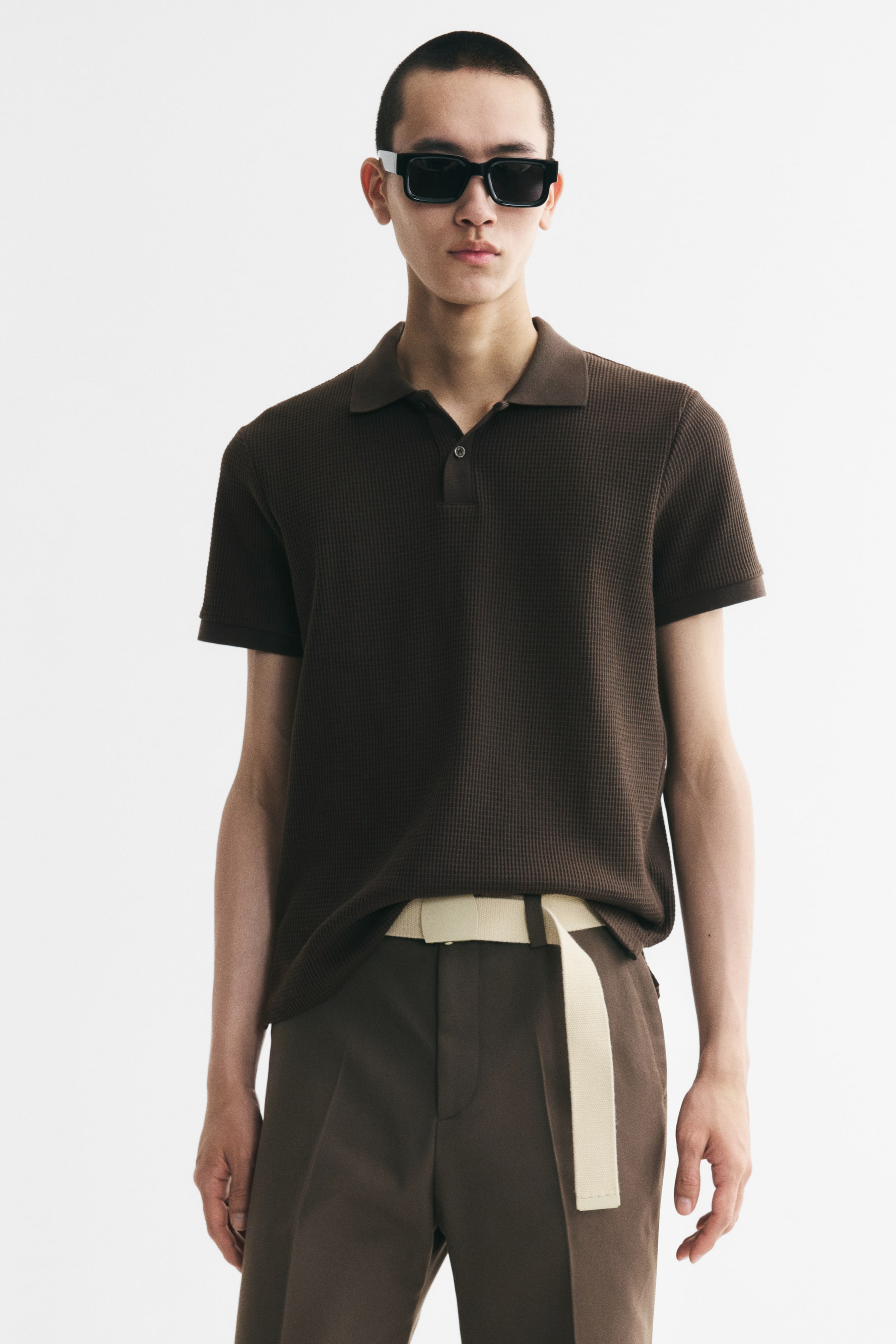 View larger image: Slim Fit Waffle-knit polo shirt - Dark khaki green - Men | H&M IN 1
