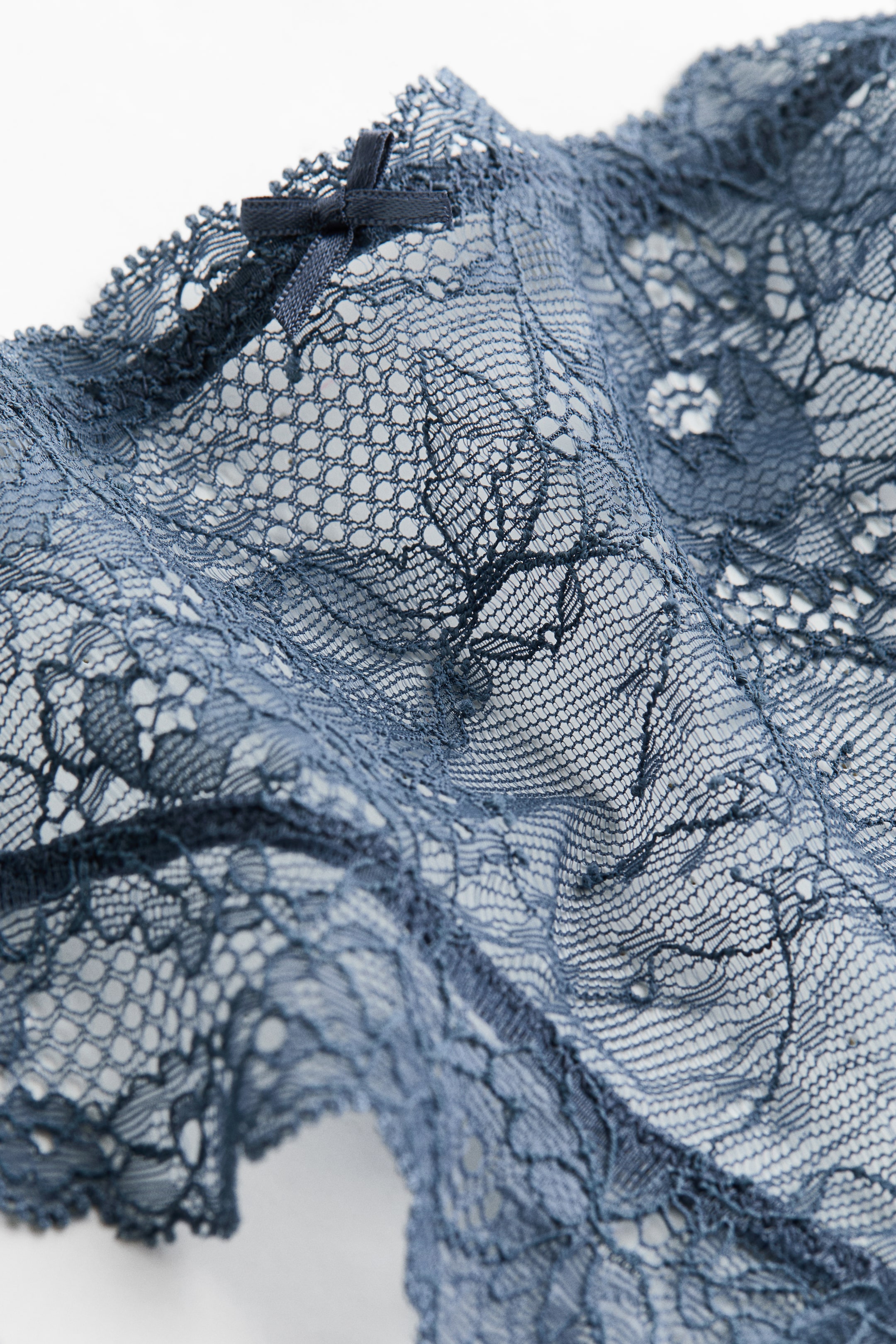Lot de 2 culottes brésiliennes en dentelle