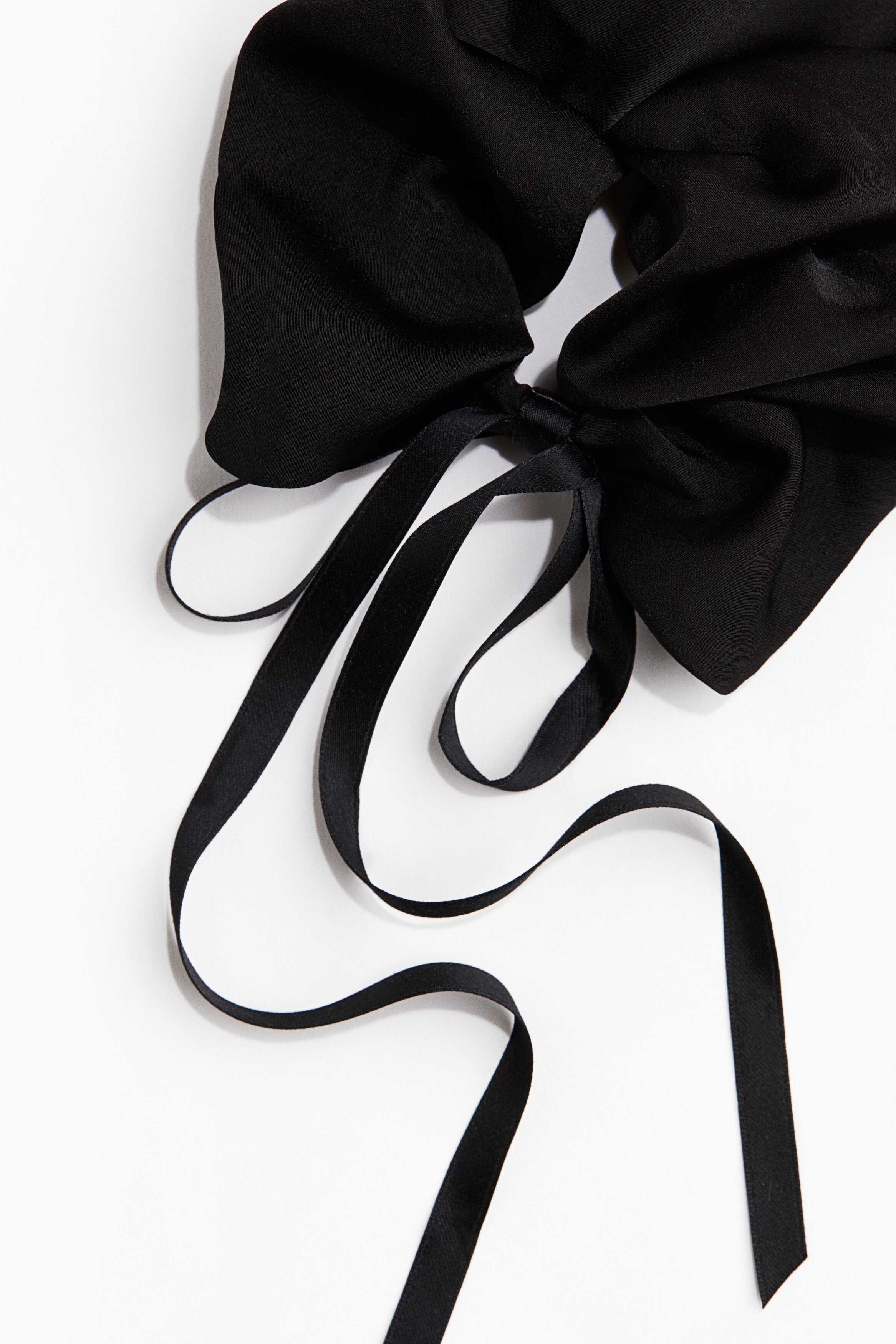 Bow-detail scrunchie