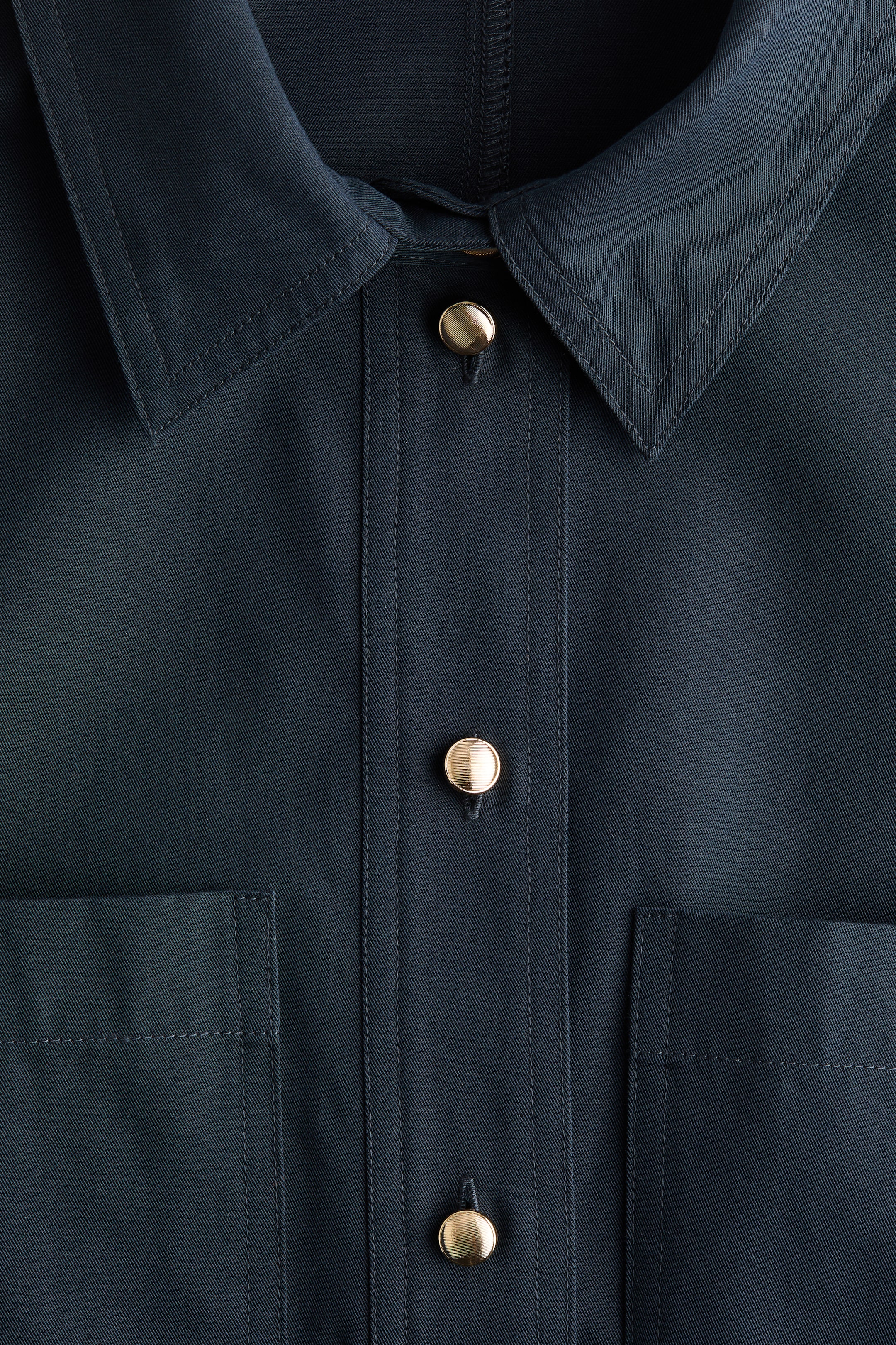 Short-sleeved shirt dress