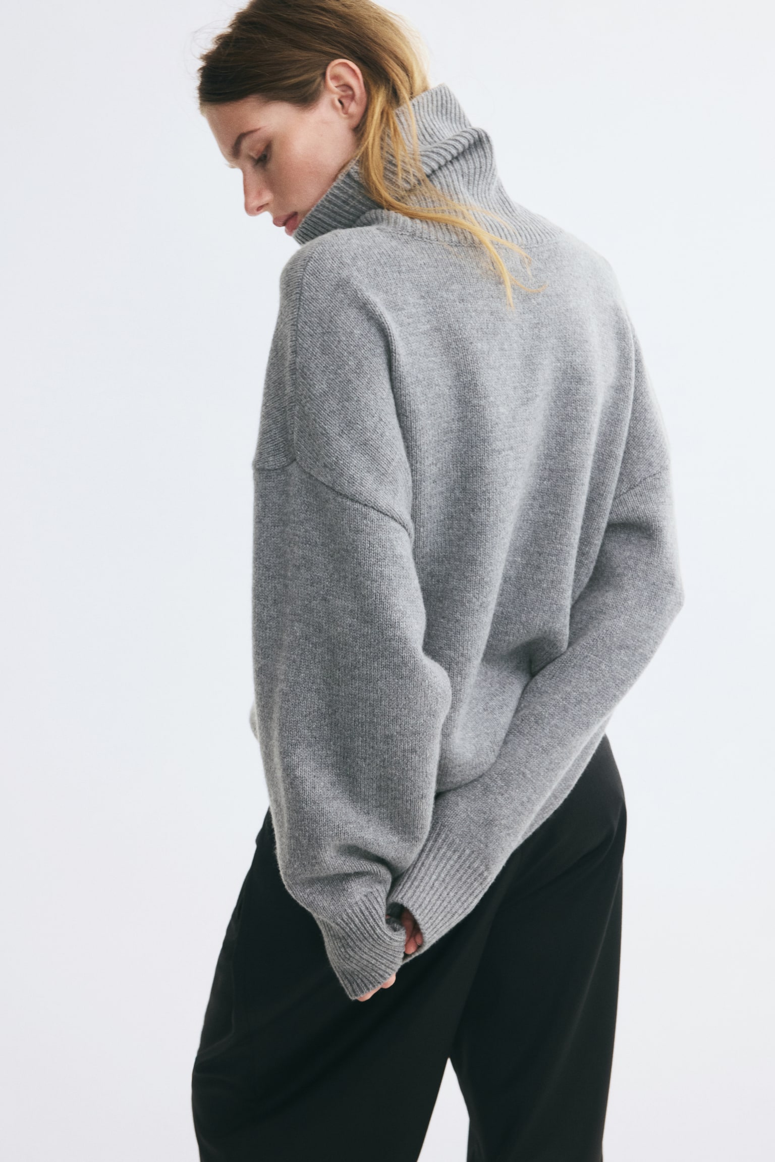 Женский свитер H&M Cashmere-Blend Turtleneck, цвет: Серый — фото 4