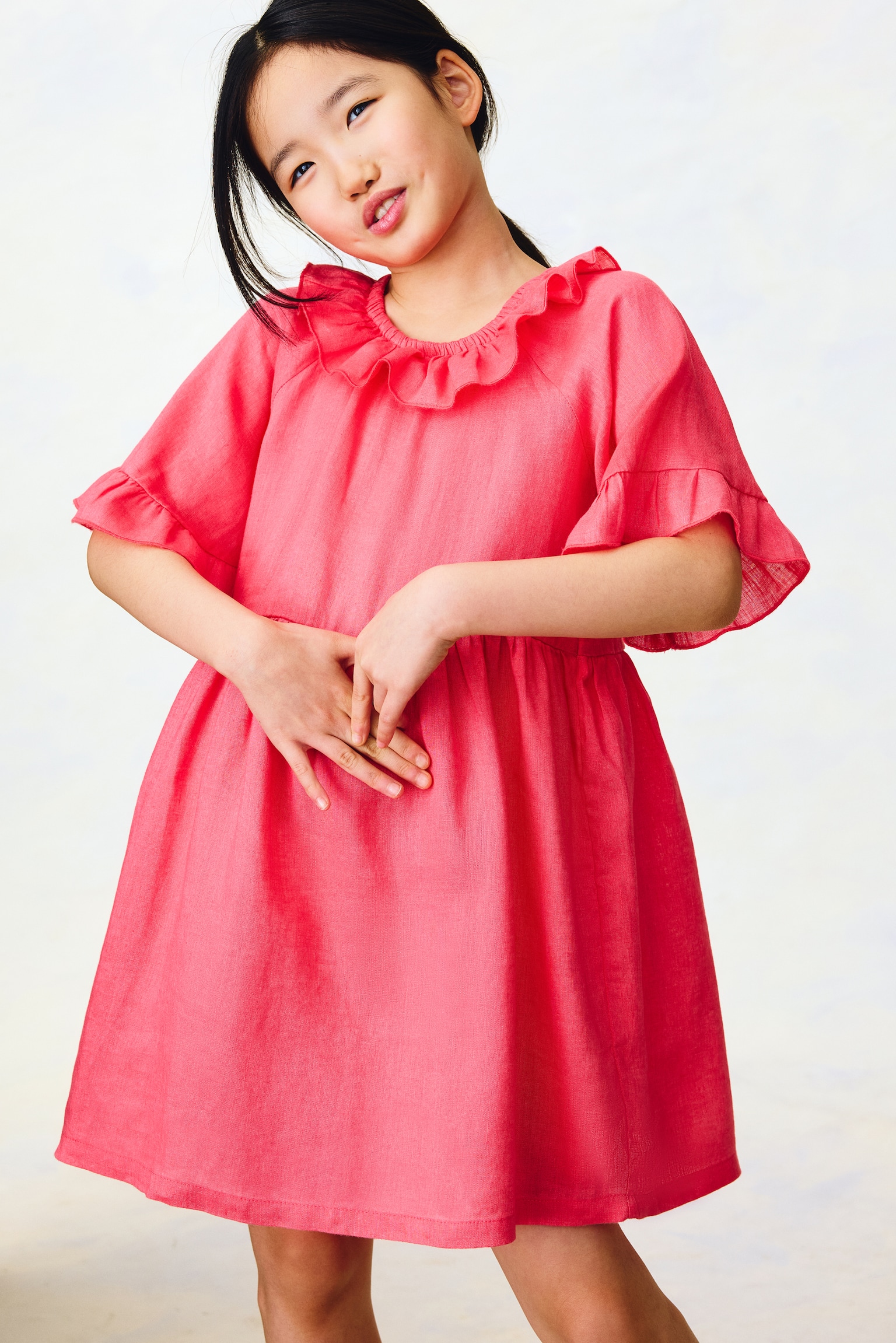 Linen Dress with Ruffle Collar - Coral red/Light beige - 1