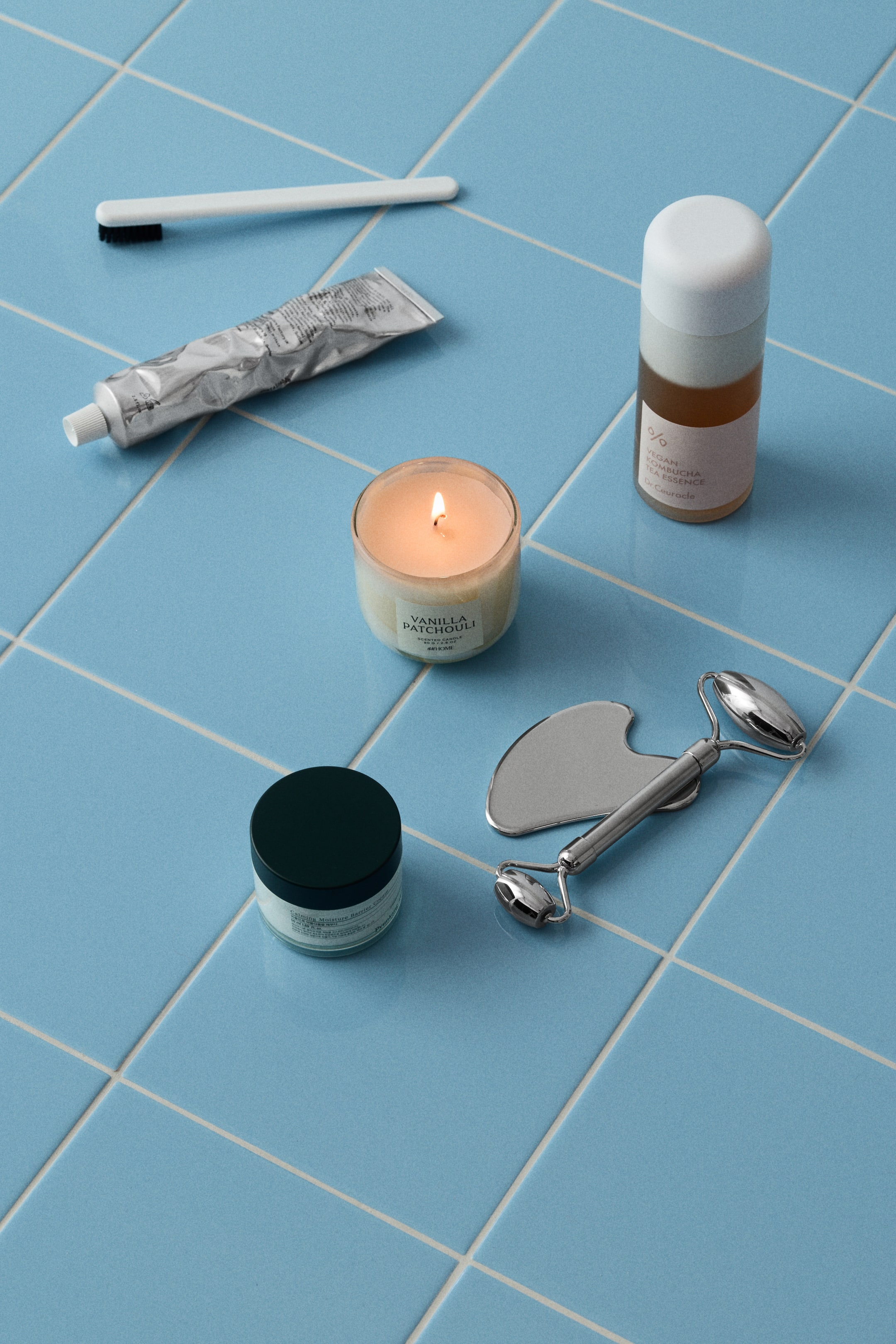 View larger image: Scented candle in glass holder - Vanilla Patchouli - Home All | H&M GB 1