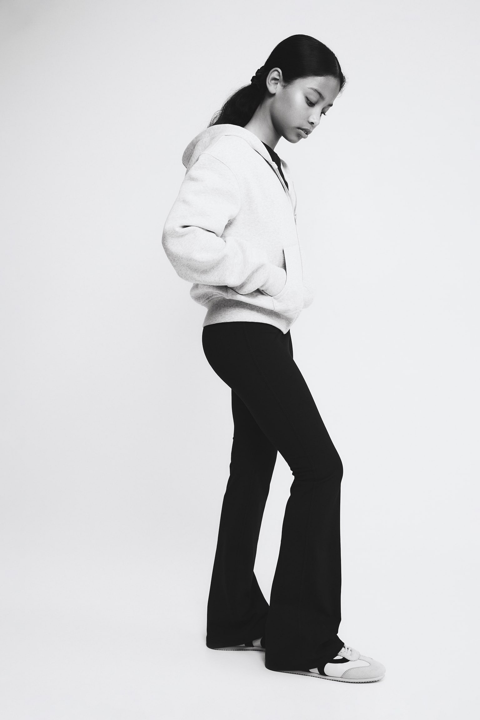 Детские леггинсы H&M Move Warm Flared Leggings with Fleece SoftMove™, цвет: Чёрный — фото 5