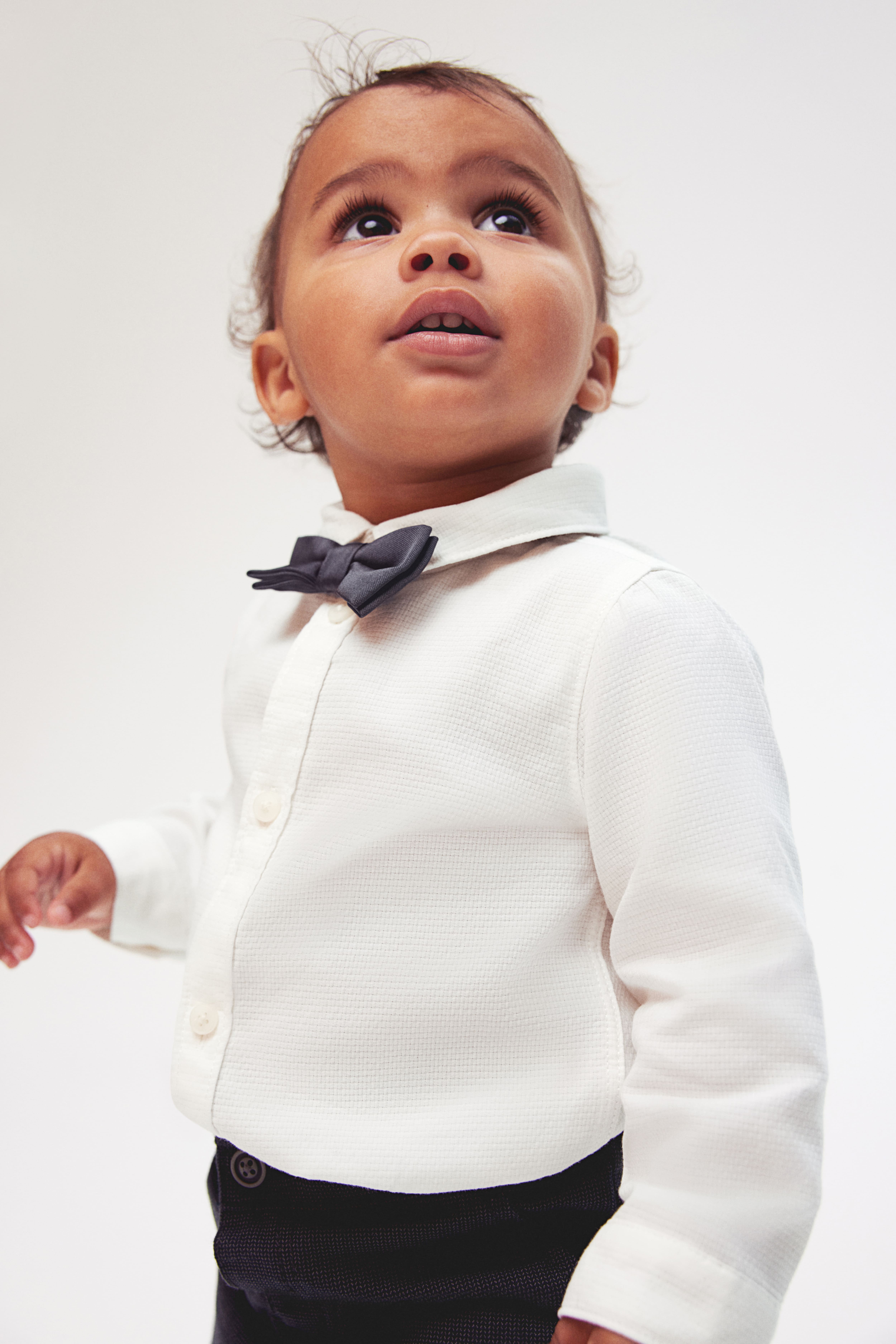 2 piece Shirt and Bow Tie Set White dark gray Kids H M CA