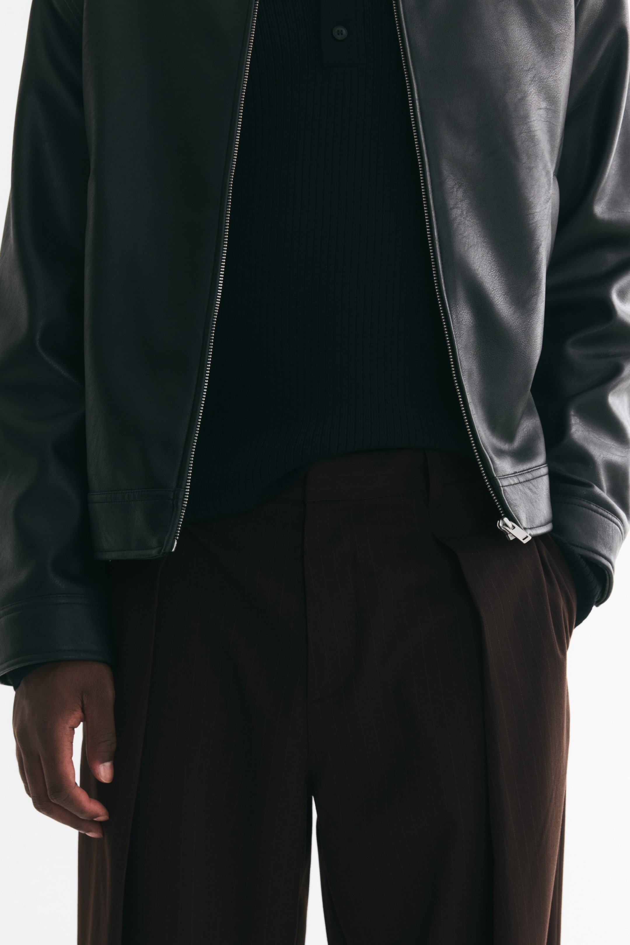 Loose-Fit Tailored Pants