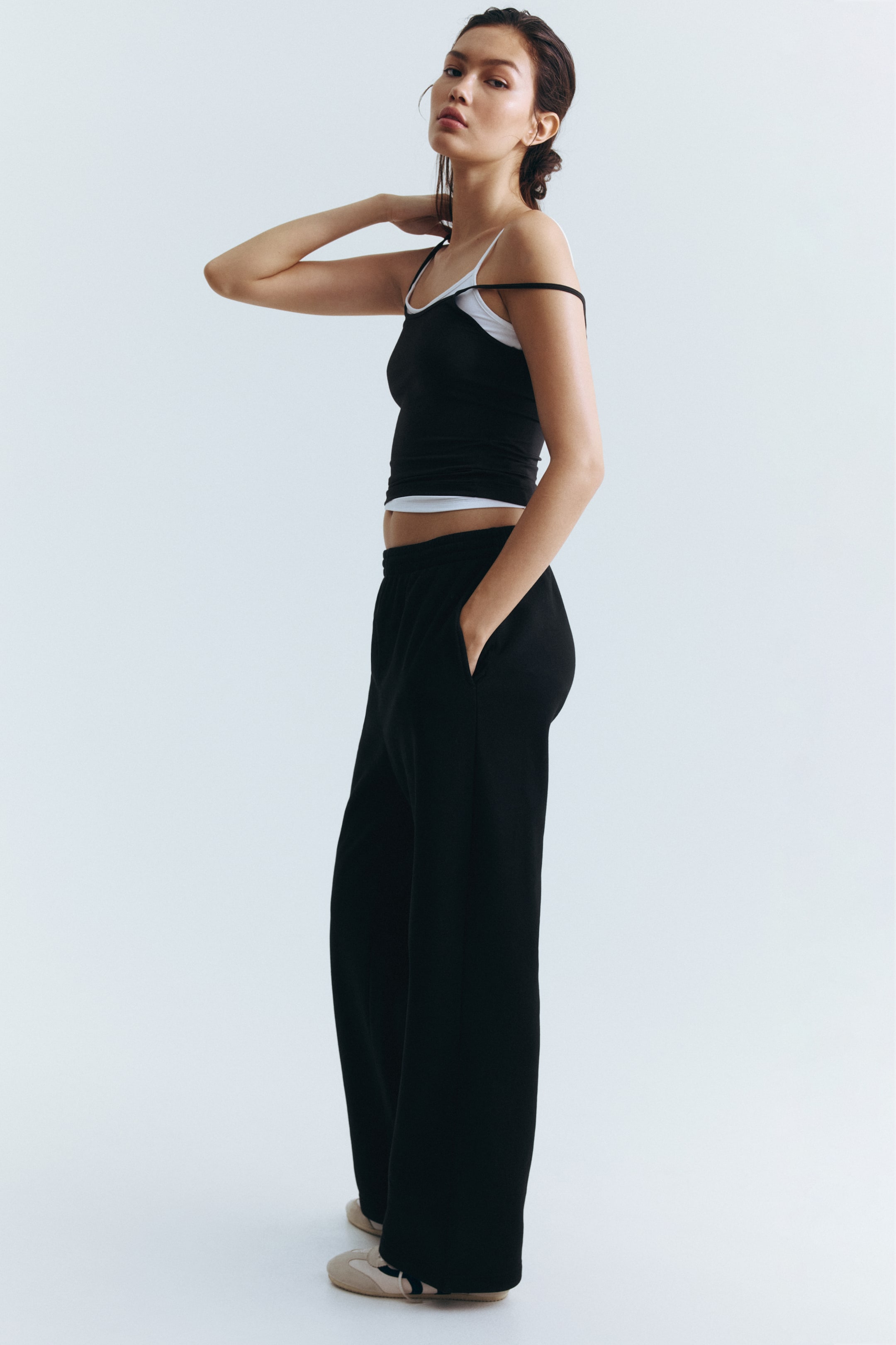 Visualizza immagine più grande: Pantaloni in felpa - Nero - DONNA | H&M IT 3