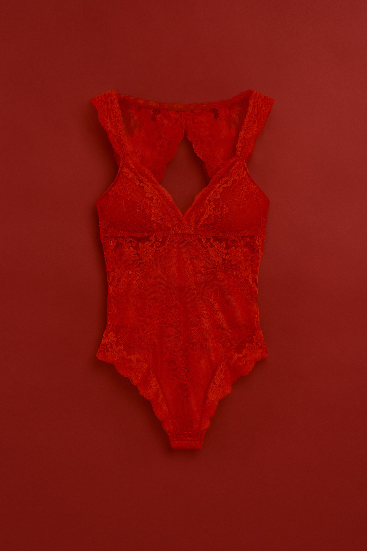 Body string paddé en dentelle - Rouge foncé/Noir