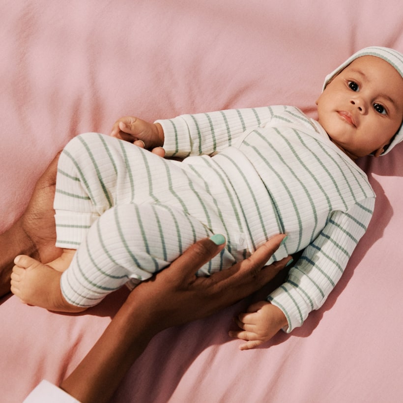 Moufles bébé en jersey rayé (taille naissance)